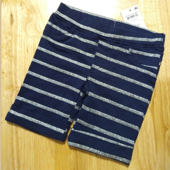Epic Threads Little Girls Silver Striped & Navy Blue Bermuda Shorts, 2T - Picture 2 of 5